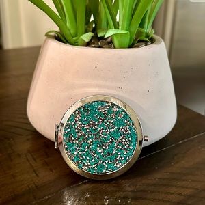 NEW!! Glam Compact Mirror